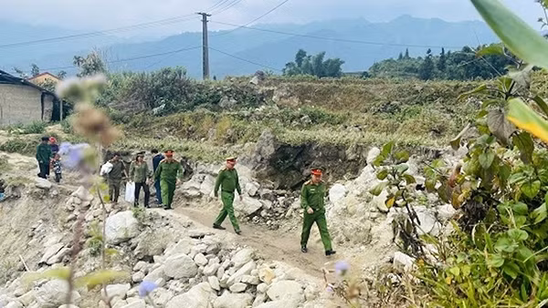 Sẵn sàng triển khai sắp xếp, tinh gọn bộ máy&nbsp;và tiếp nhận các nhiệm vụ mới tại Công an nơi địa đầu Tổ quốc