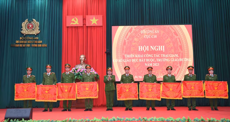 Công an các đơn vị, địa phương triển khai công tác năm 2023 -0