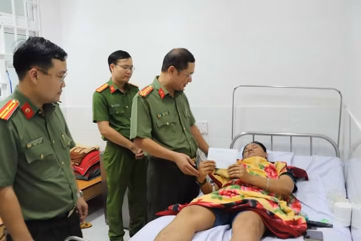 Ráo riết truy lùng hai đối tượng chống trả tổ tuần tra bảo vệ ANTT -1