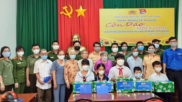Xứng danh tuổi trẻ Công an quê hương Bác Tôn