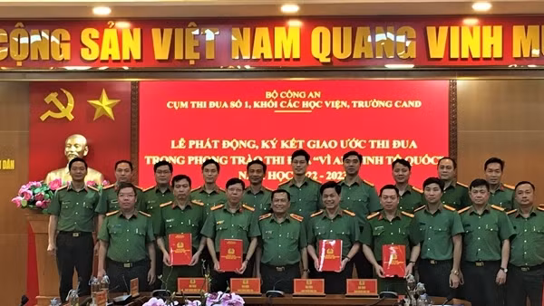 Cụm thi đua số 1 các học viện, trường CAND ký kết giao ước thi đua “Vì ANTQ”