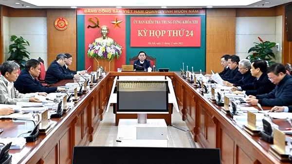 Ủy ban Kiểm tra Trung ương thi hành kỷ luật nhiều tập thể, cá nhân