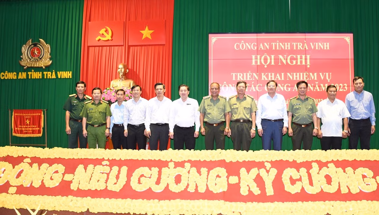 Công an Trà Vinh tăng cường phòng, chống tội phạm khai thác khoáng sản trái phép -0
