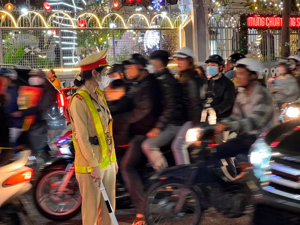 “Nụ cười hạnh phúc” trong đêm Giáng sinh -2