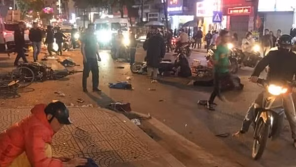 Quảng Ninh: Tai nạn kinh hoàng khiến 2 người thiệt mạng, 3 người bị thương