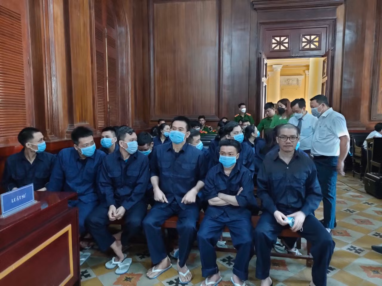 Lời nói cuối cùng và những giọt nước mắt -1