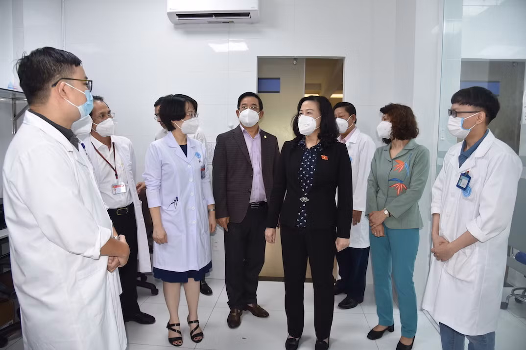 Bộ trưởng Bộ Y tế làm việc với Bệnh viện 30-4, Bộ công an -0