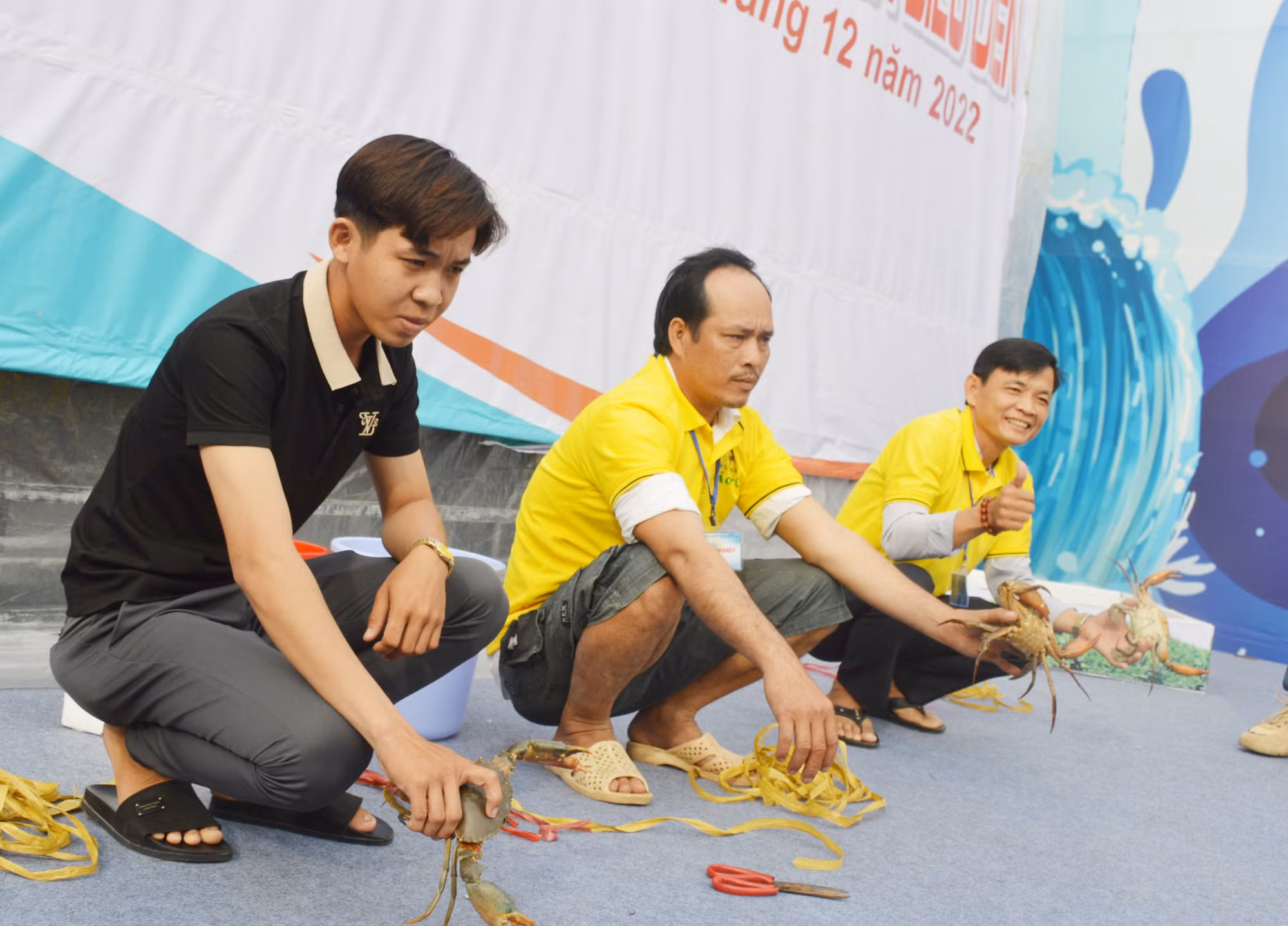 Độc đáo đua cua lần đầu tiên ở Cà Mau -0