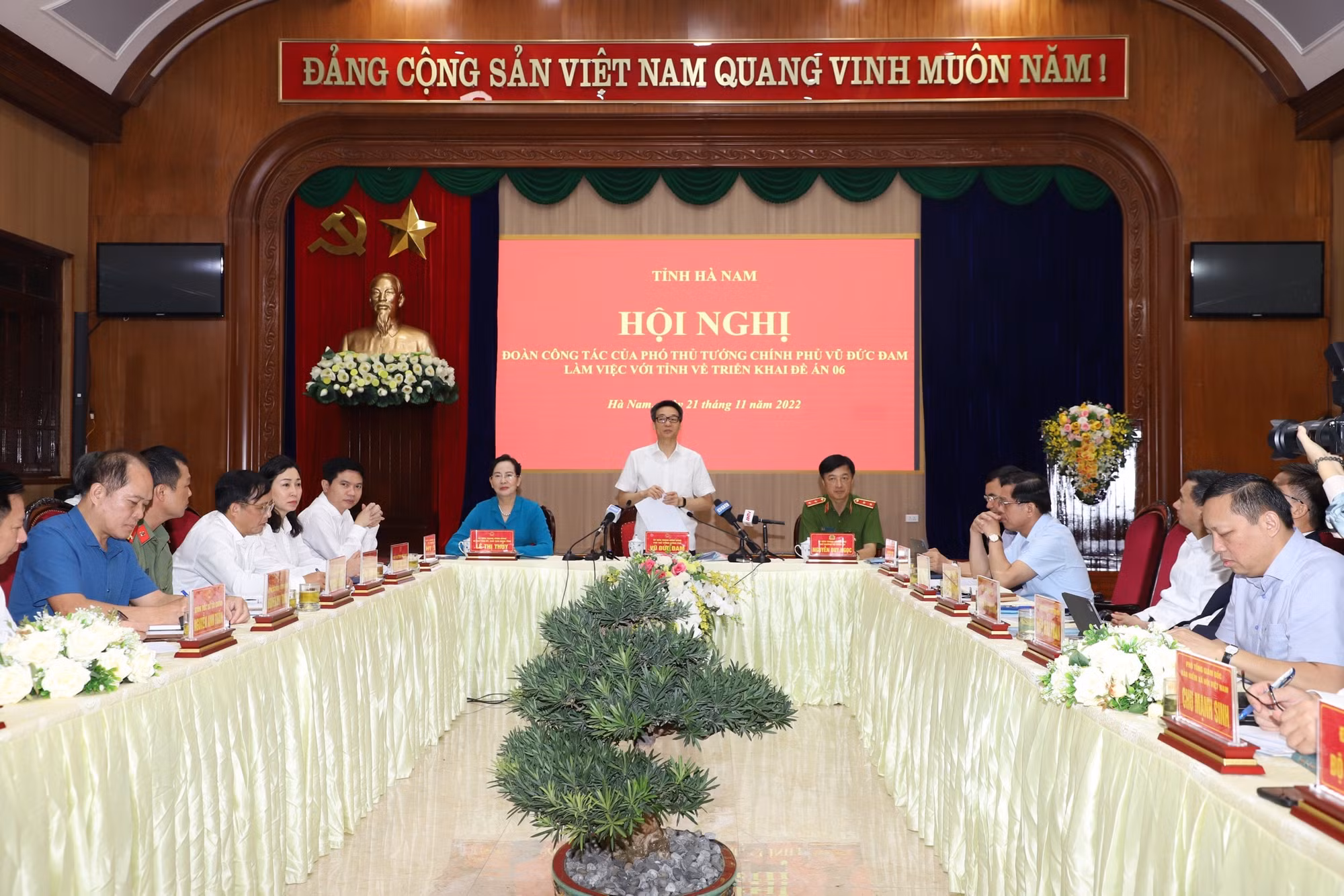 Chuyển đổi số: Cuộc cách mạng thay đổi tư duy và quản lý -0