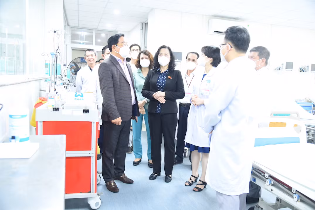 Bộ trưởng Bộ Y tế làm việc với Bệnh viện 30-4, Bộ công an -0