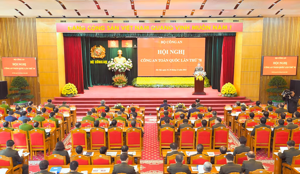 Thực hiện đồng bộ các biện pháp kéo giảm tội phạm, vì bình yên và hạnh phúc của Nhân dân -0