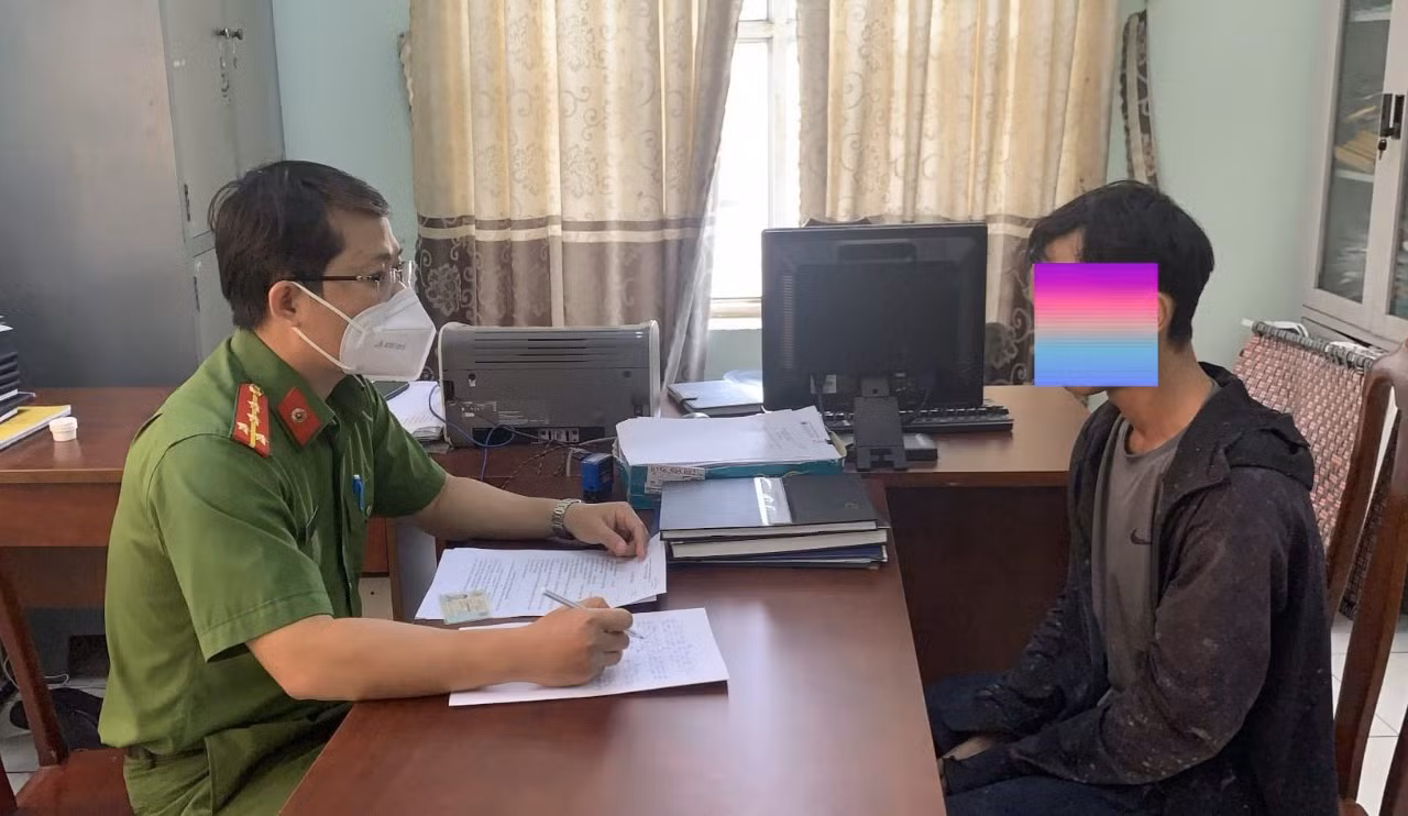 Sự thật bất ngờ sau những lời cầu cứu của các nữ tiếp viên -0