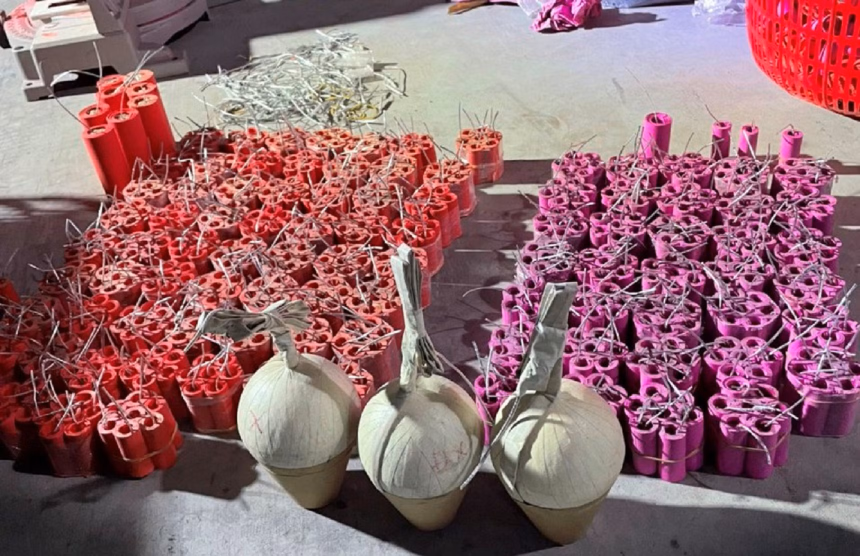 Liên tiếp bắt bắt giữ các đối tượng buôn bán, sản xuất pháo nổ -0