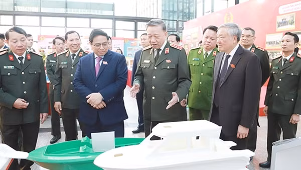Kiên trì mục tiêu kéo giảm tội phạm, bảo vệ sự bình yên của nhân dân