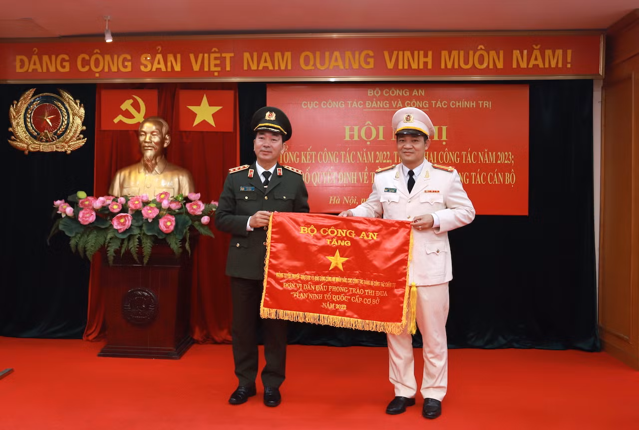 Công tác xây dựng tổ chức đảng, đảng viên là nhiệm vụ quan trọng, then chốt -0