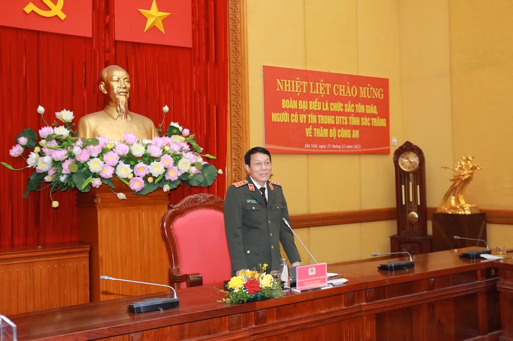Thứ trưởng Lương Tam Quang tiếp đoàn đại biểu là chức sắc tôn giáo, người có uy tín trong dân tộc thiểu số tỉnh Sóc Trăng -0