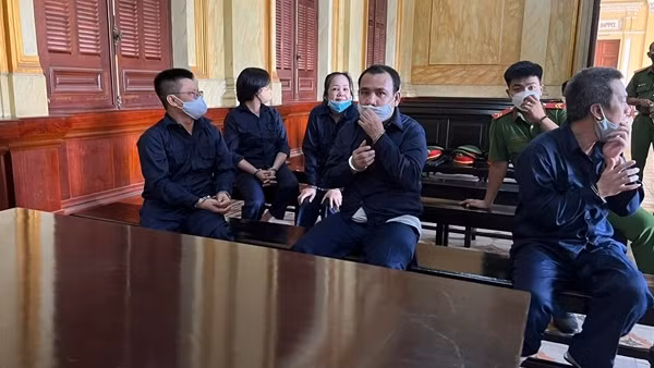 Hai án tử hình và 3 chung thân trong vụ ma túy ngụy trang sữa Vinamilk