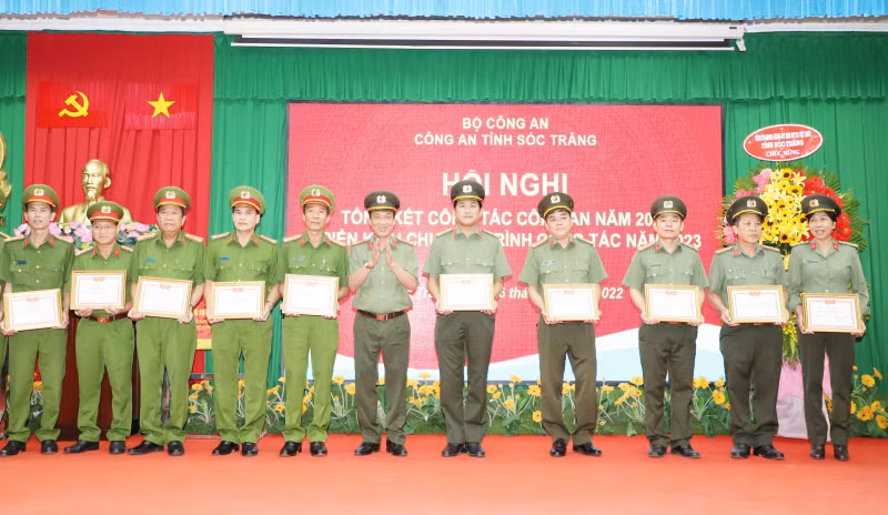 Công an các đơn vị, địa phương triển khai công tác năm 2023 -0
