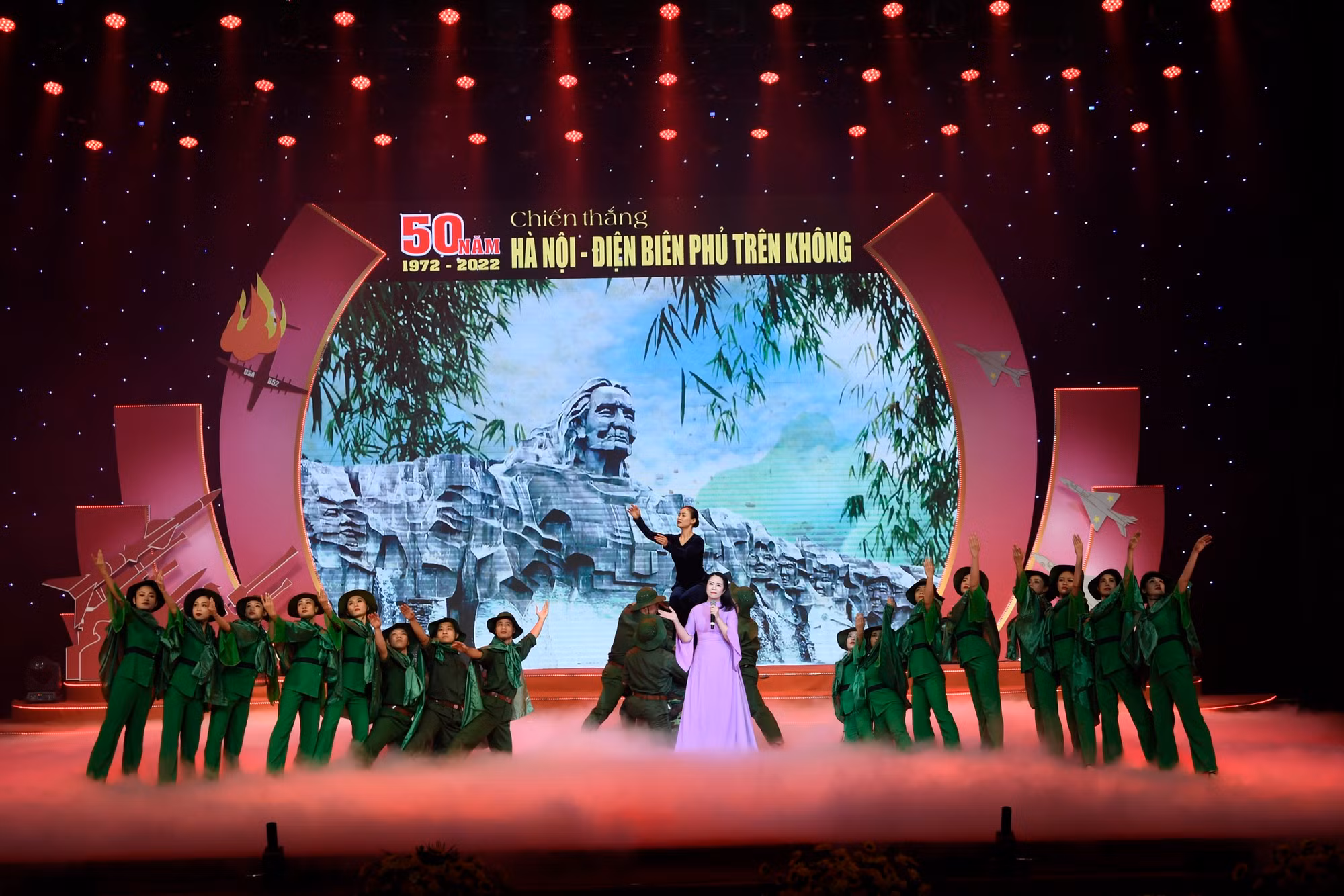 Vang mãi bản hùng ca bầu trời -0