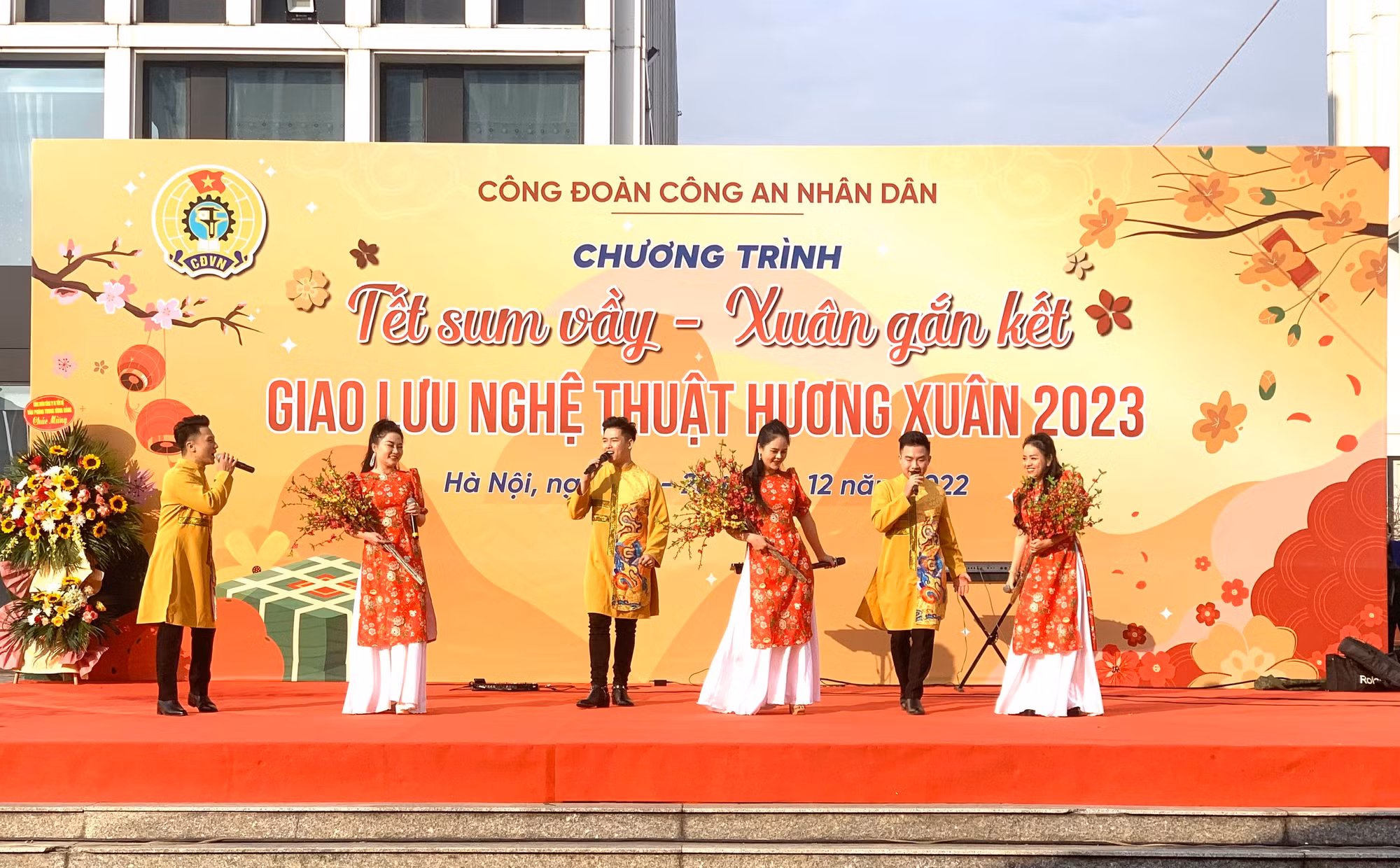 Ấm áp chương trình “Tết sum vầy – Xuân gắn kết” Quý Mão 2023 -0