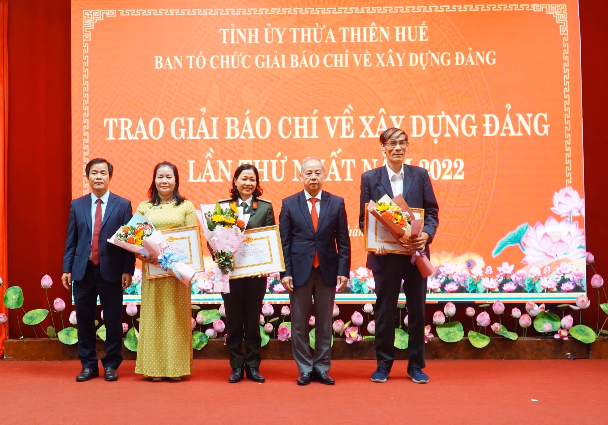 Báo chí góp phần nhân rộng mô hình điển hình trong công tác xây dựng Đảng -0