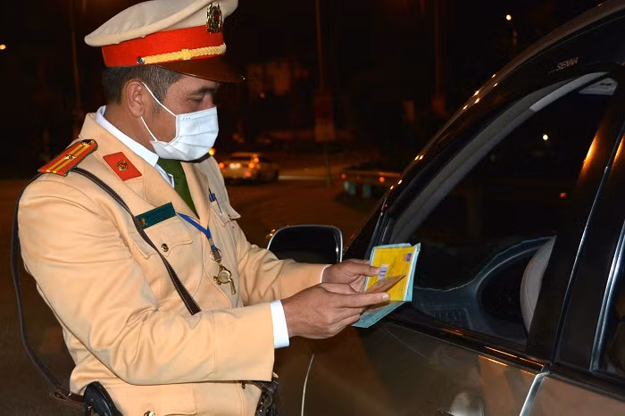 Công an Lâm Đồng kiên quyết xử lý các hành vi vi phạm giao thông -0
