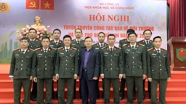 Đẩy mạnh công tác bảo vệ môi trường và ứng phó biến đổi khí hậu