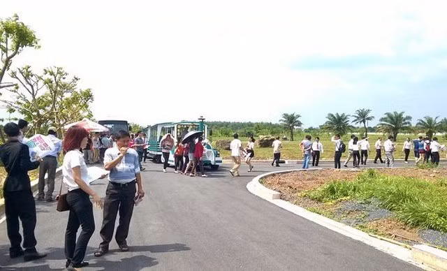 “Nhập nhằng” lớp học chứng chỉ hành nghề môi giới bất động sản -0