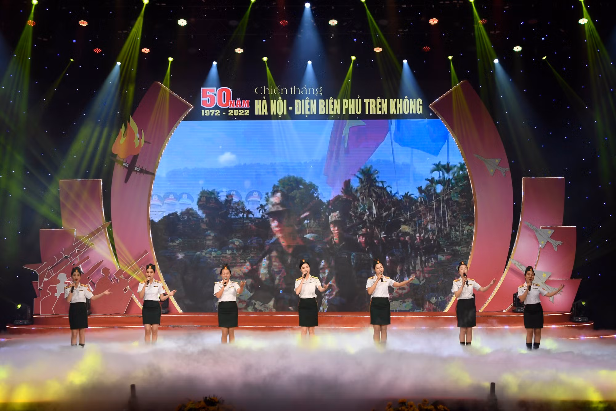 Vang mãi bản hùng ca bầu trời -0