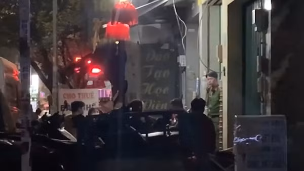 Người đàn ông tử vong cạnh khẩu súng bắn đạn cao su và lá thư tuyệt mệnh