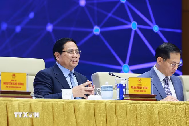 Thủ tướng: Kinh tế số là động lực, xã hội số là nền tảng, con người là trung tâm -0