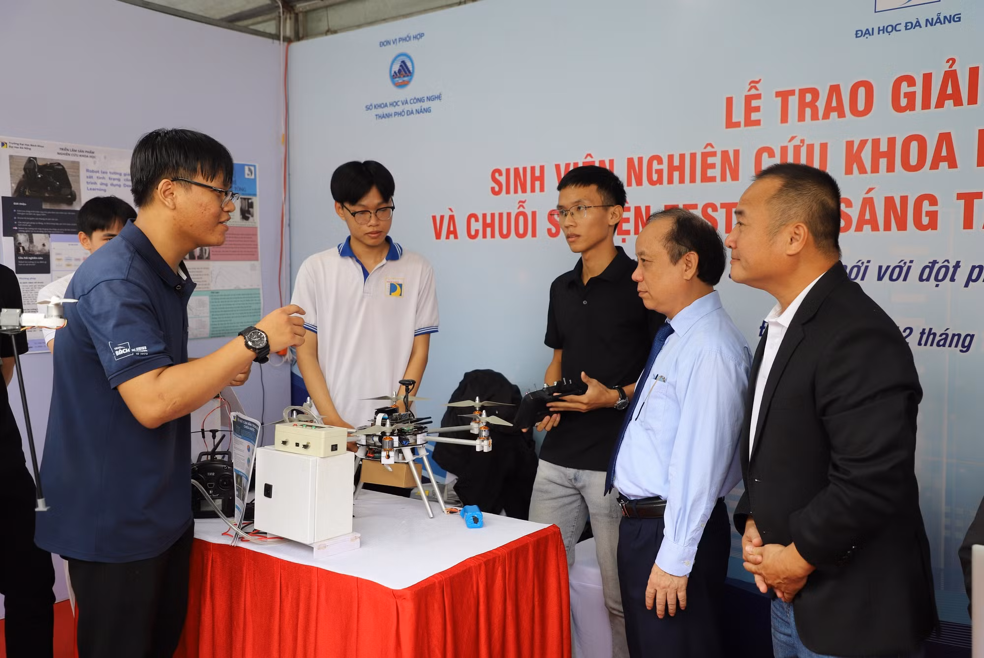 Đại học Đà Nẵng: Truyền cảm hứng, đồng hành, hỗ trợ sinh viên nghiên cứu, ứng dụng công nghệ 4.0