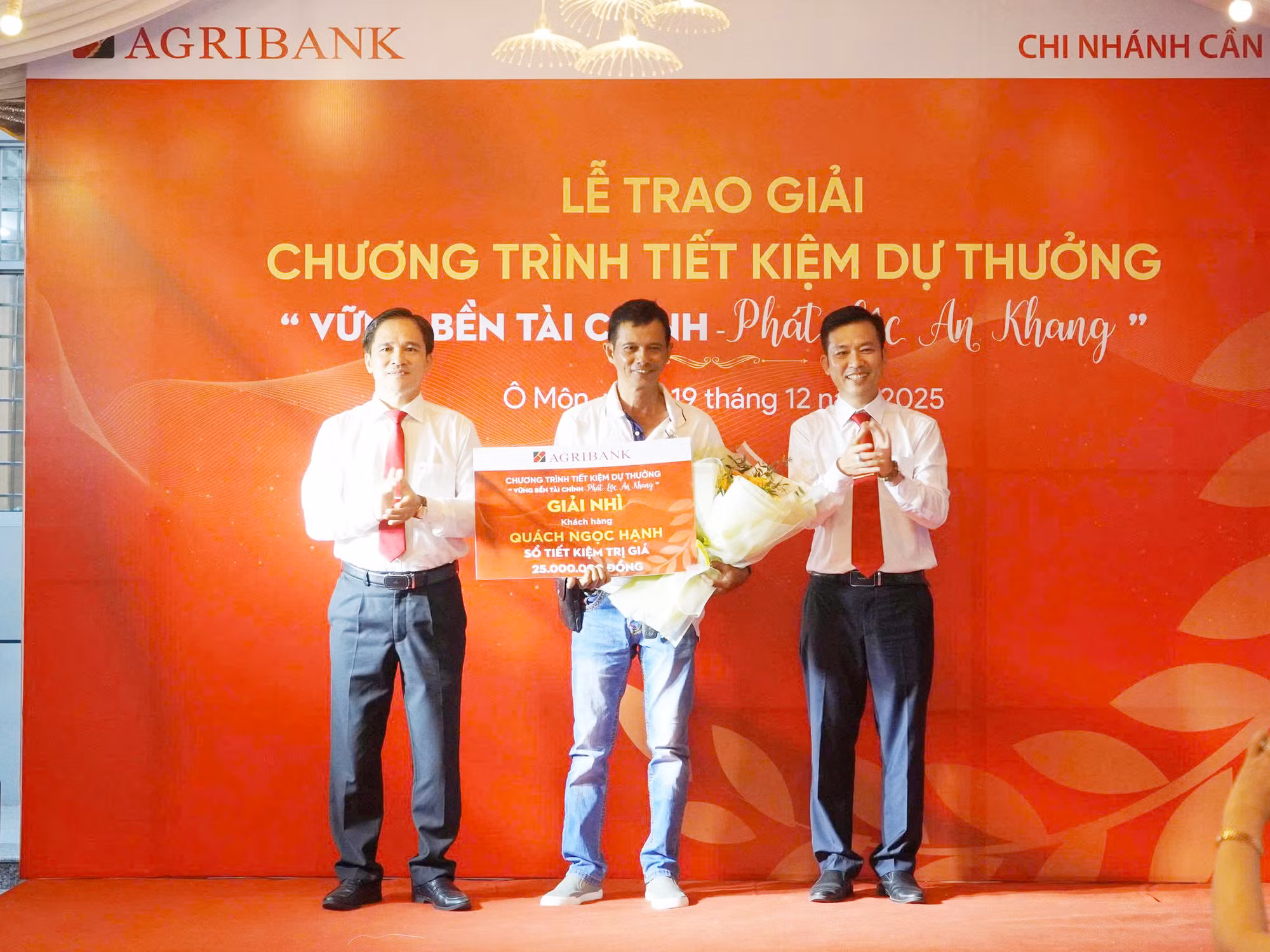 Agribank Cần Thơ trao giải chương trình dự thưởng 