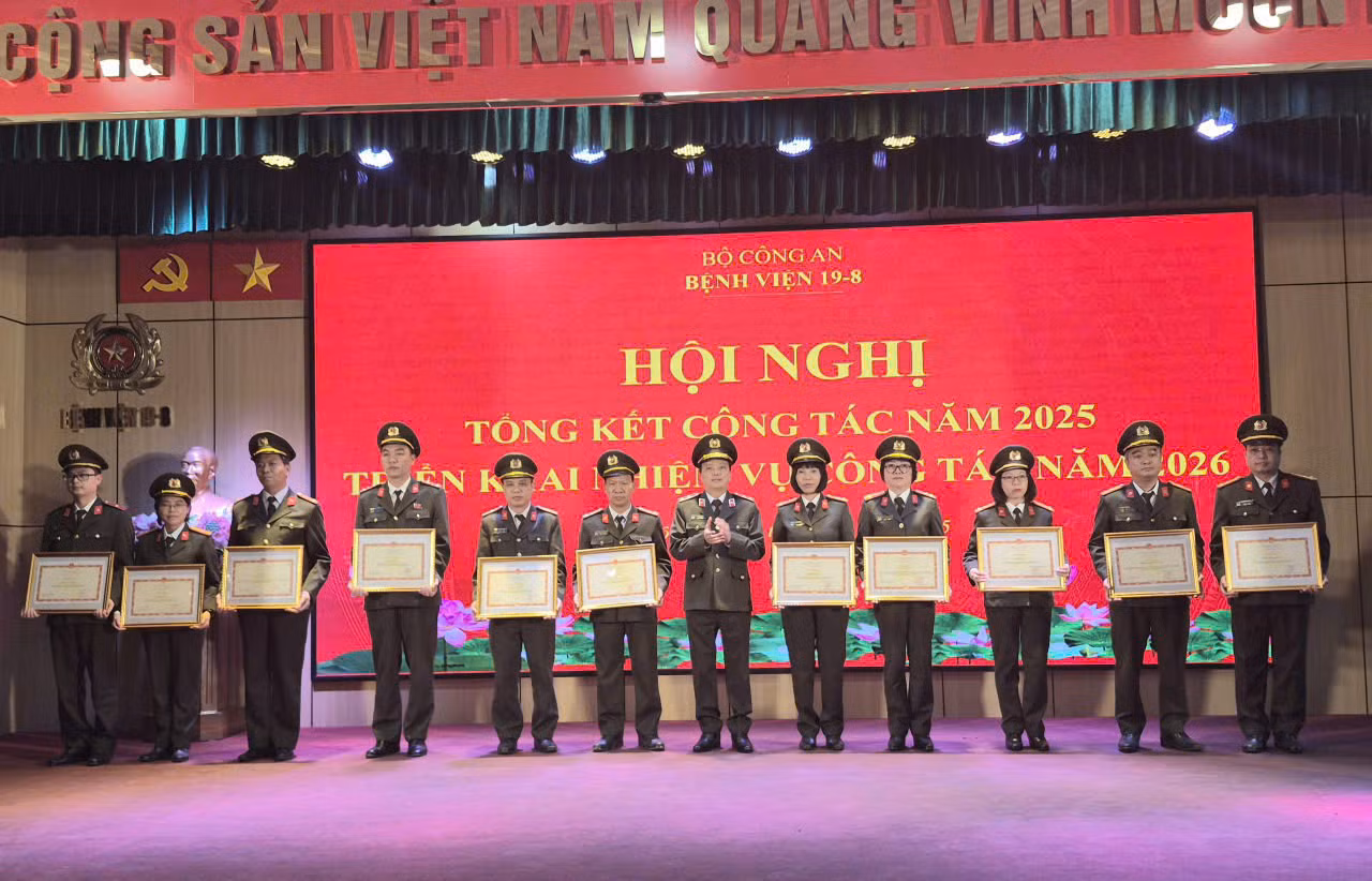 Bệnh viện 19-8 quyết tâm đổi mới, chuyển mình mạnh mẽ -0