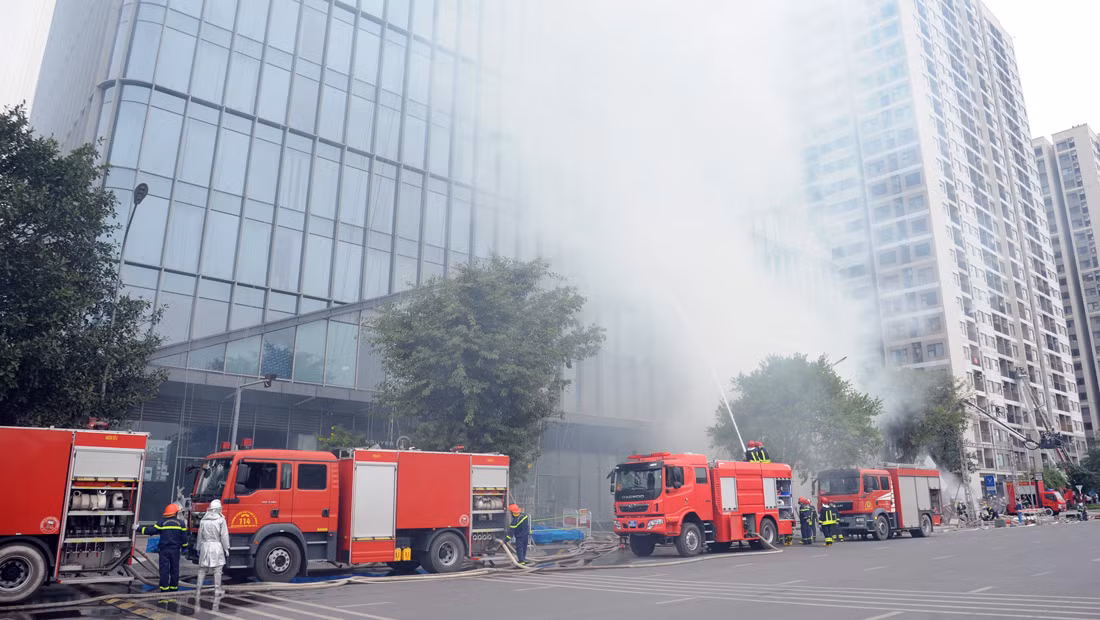 Diễn tập phương án chữa cháy, cứu nạn, cứu hộ tại các tòa nhà cao tầng ở Hà Nội -0