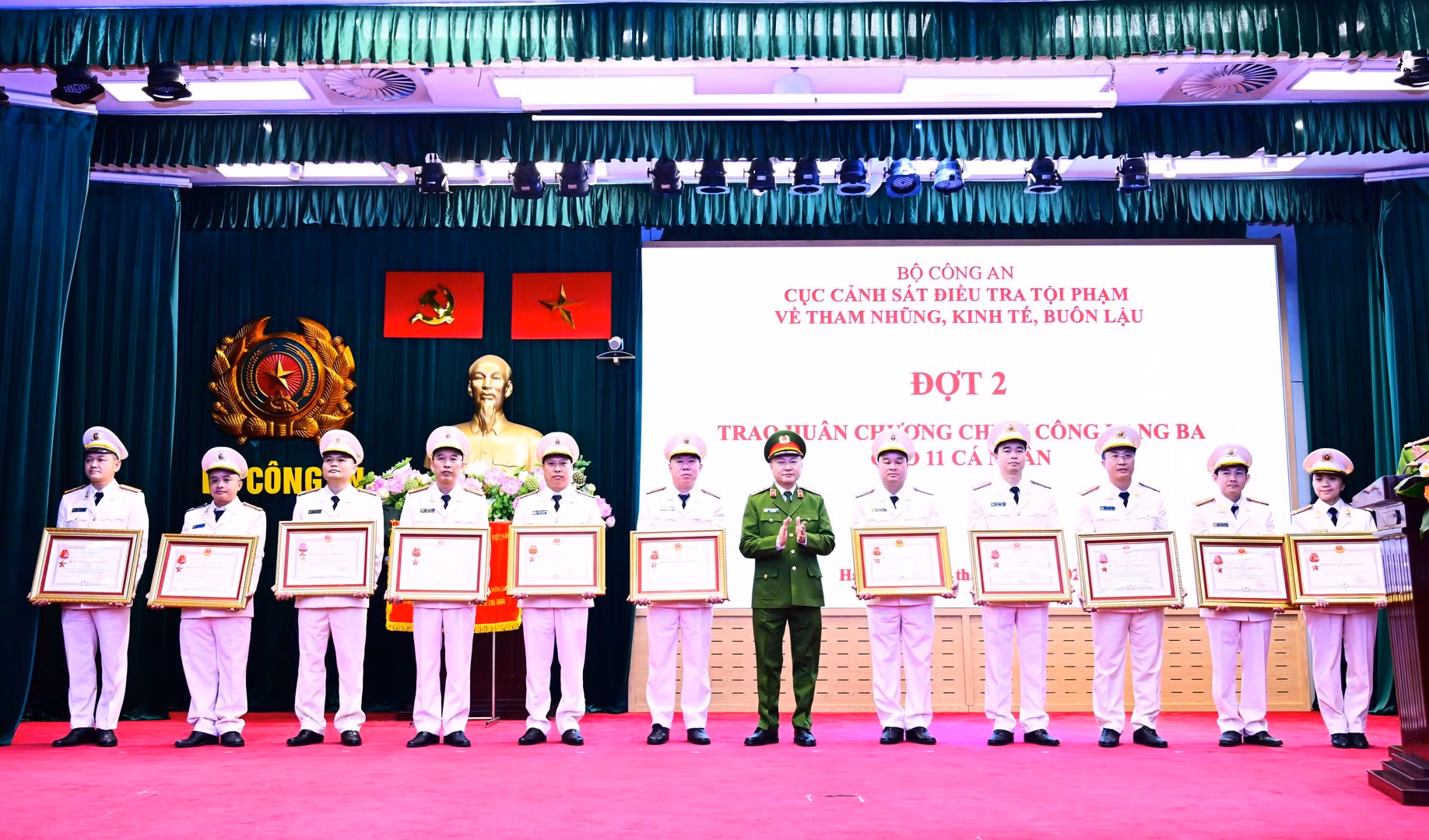 Lực lượng Cảnh sát kinh tế luôn đi đầu, nghiên cứu, đổi mới tư duy, nắm chắc diễn biến, phương thức, thủ đoạn mới của tội phạm -0