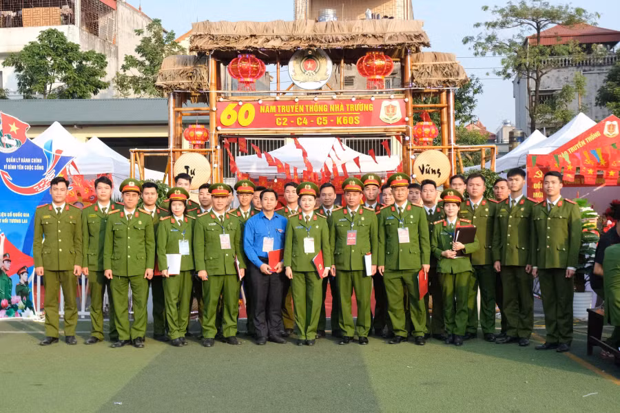 Trường Cao đẳng CSND I tổ chức nhiều hoạt động sôi nổi chào mừng Kỷ niệm 60 năm ngày truyền thống -0