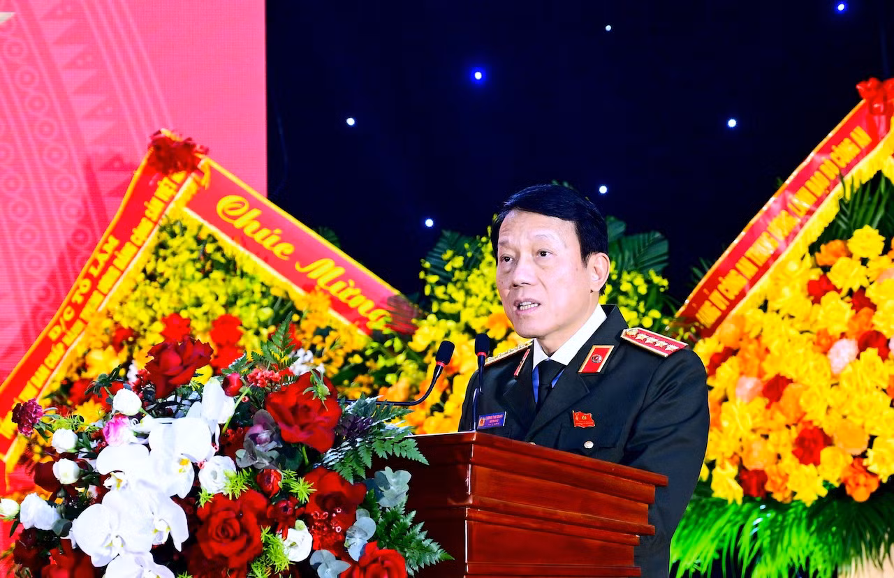 Mãi xứng đáng là 