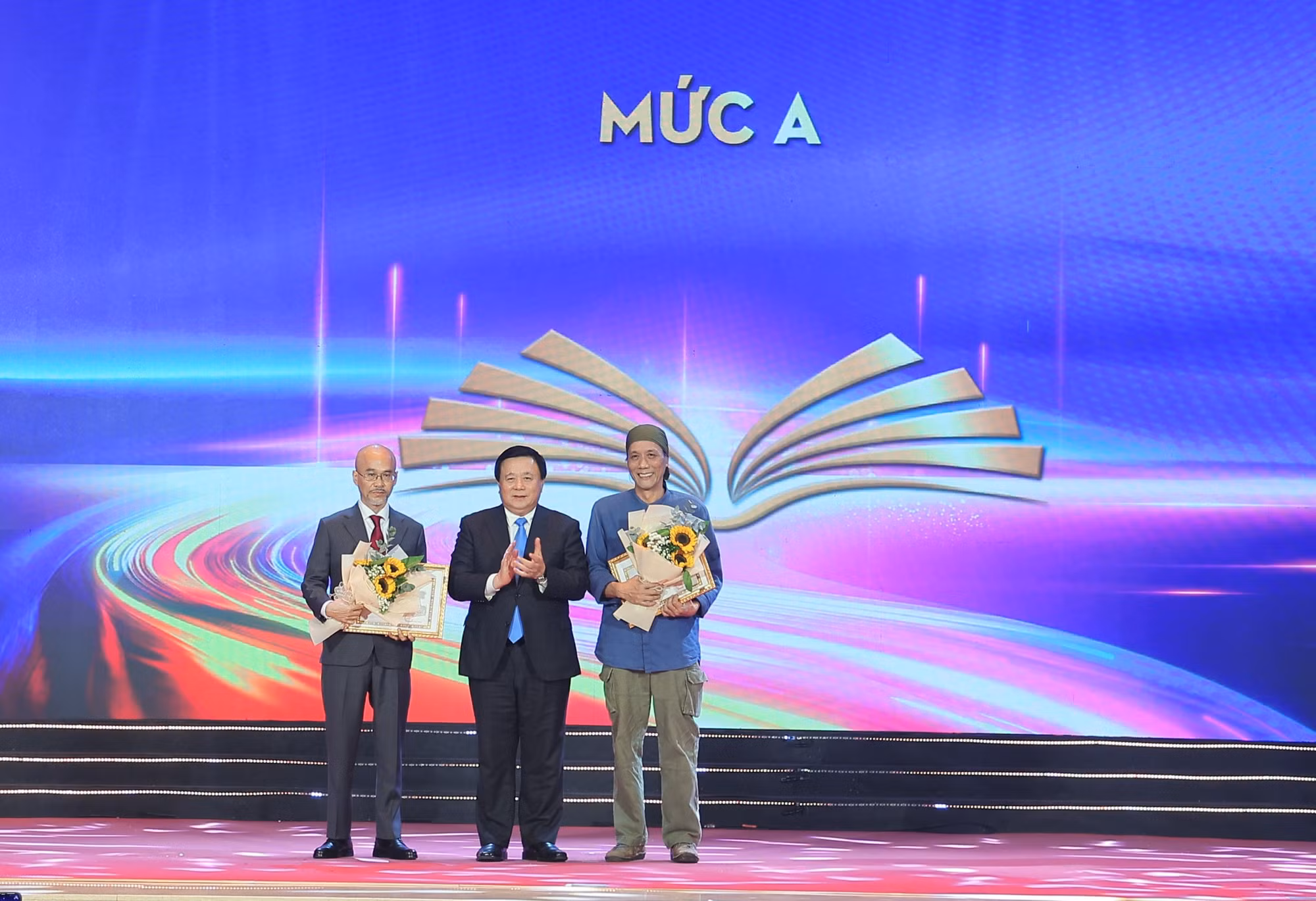 Trao Tặng thưởng các tác phẩm lý luận, phê bình văn học, nghệ thuật xuất bản năm 2024 -0