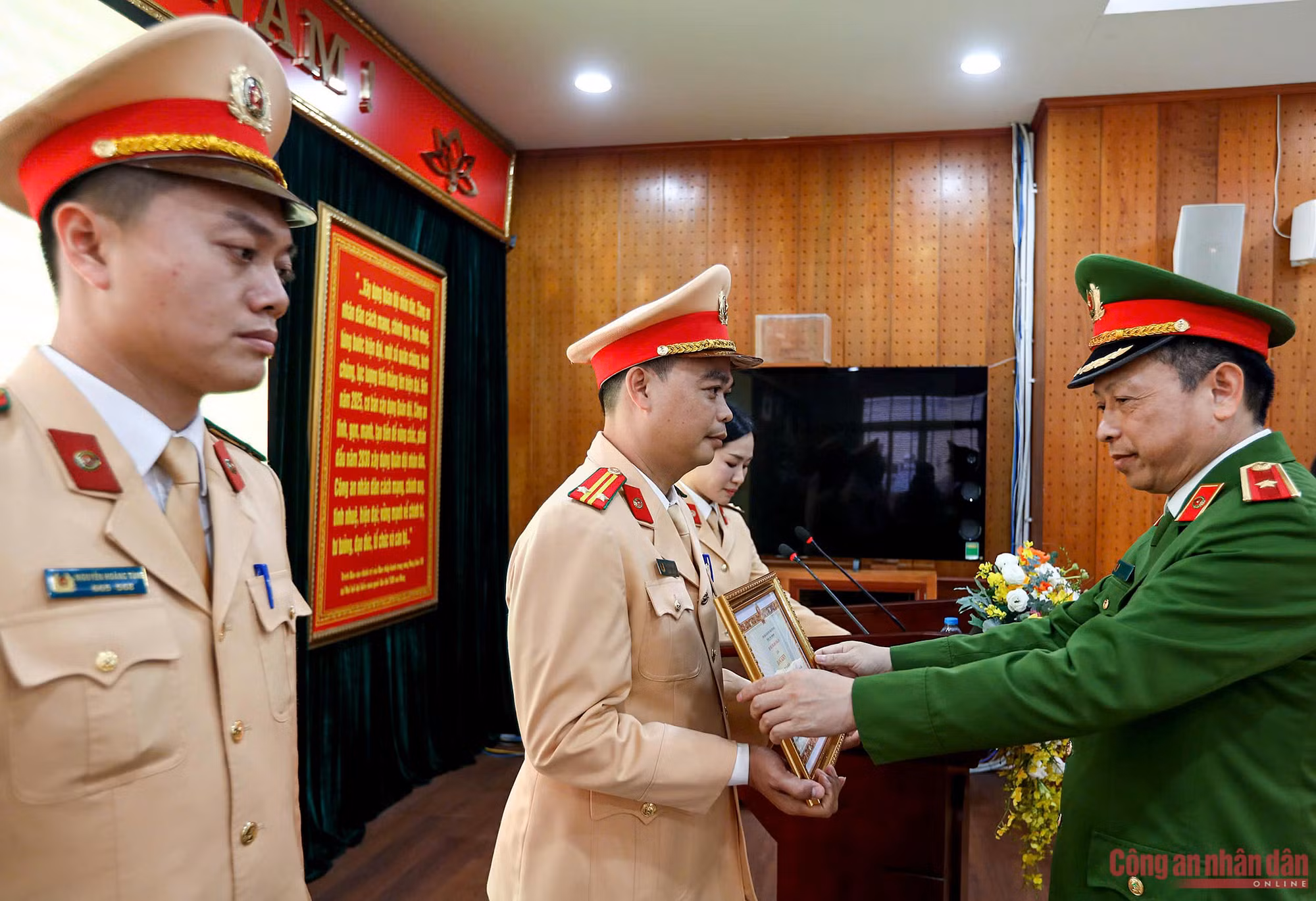 Năm 2025, CSGT Hà Nội xử lý gần 265 nghìn vi phạm -0