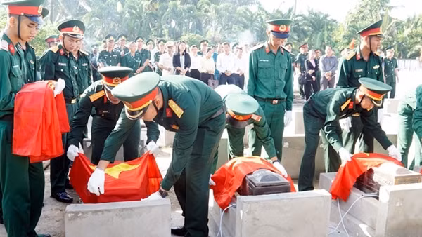 Sự nỗ lực vượt bậc của cả hệ thống chính trị trong tìm kiếm, quy tập hài cốt liệt sĩ
