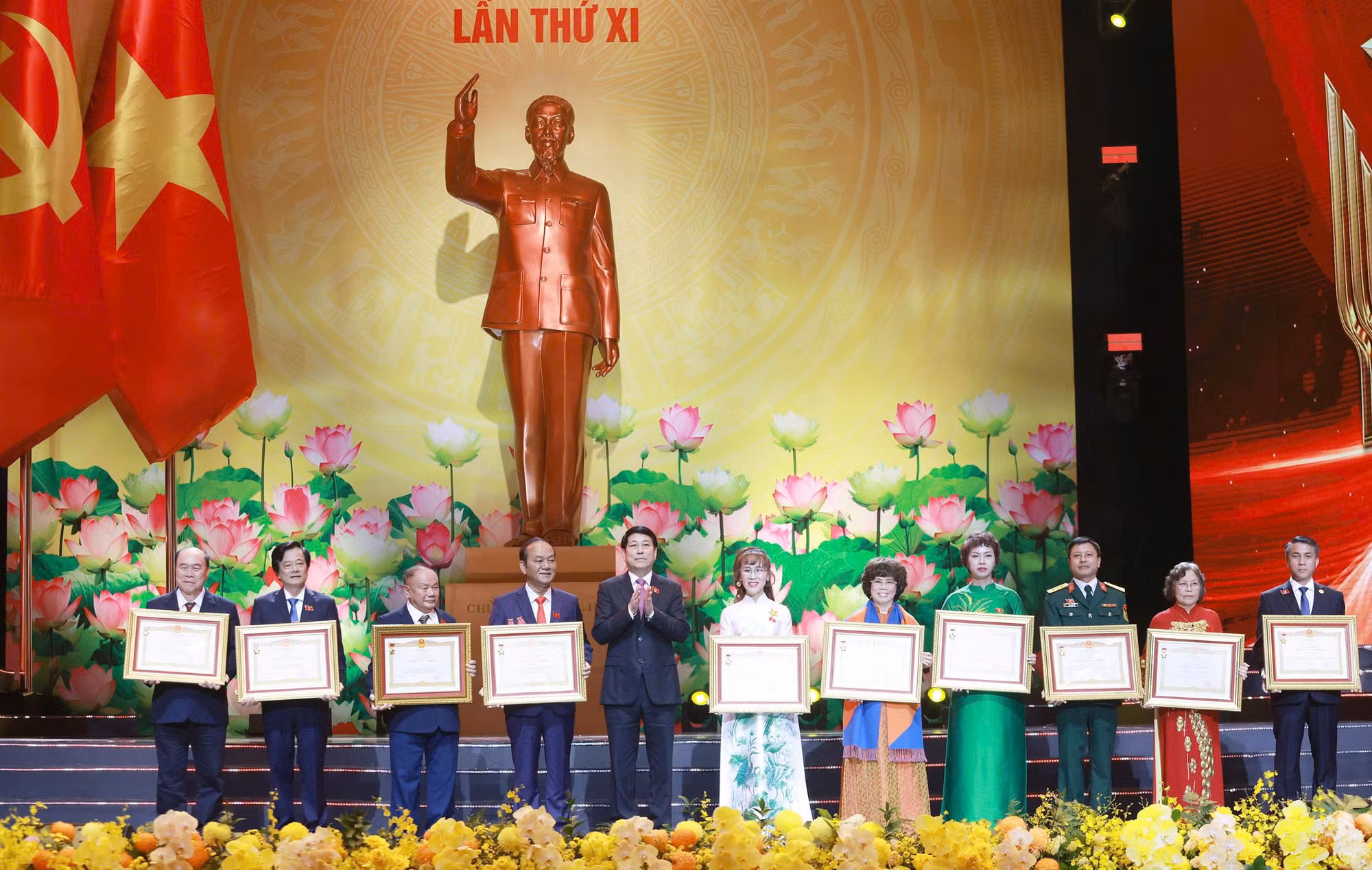 Thủ tướng phát động thi đua 