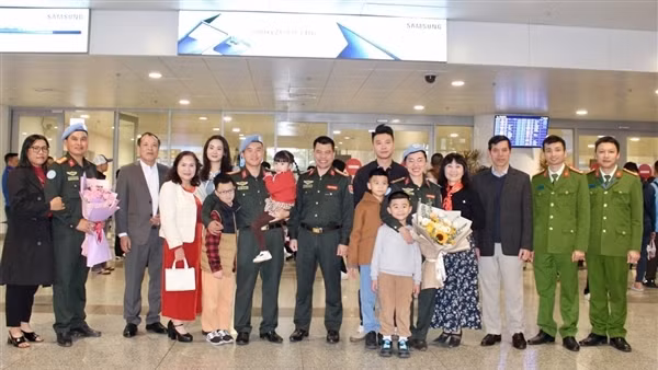 Tổ công tác gìn giữ hoà bình số 4 của Bộ Công an hoàn thành xuất sắc nhiệm vụ trở về