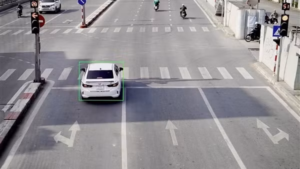 Hà Nội: 1 tuần vận hành, hơn 1.000 tài xế vi phạm bị "mắt thần" AI phát hiện