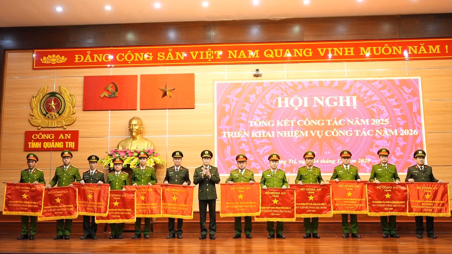 Công an Quảng Trị bám cơ sở thực hiện hiệu quả phong trào “Ba nhất” -0