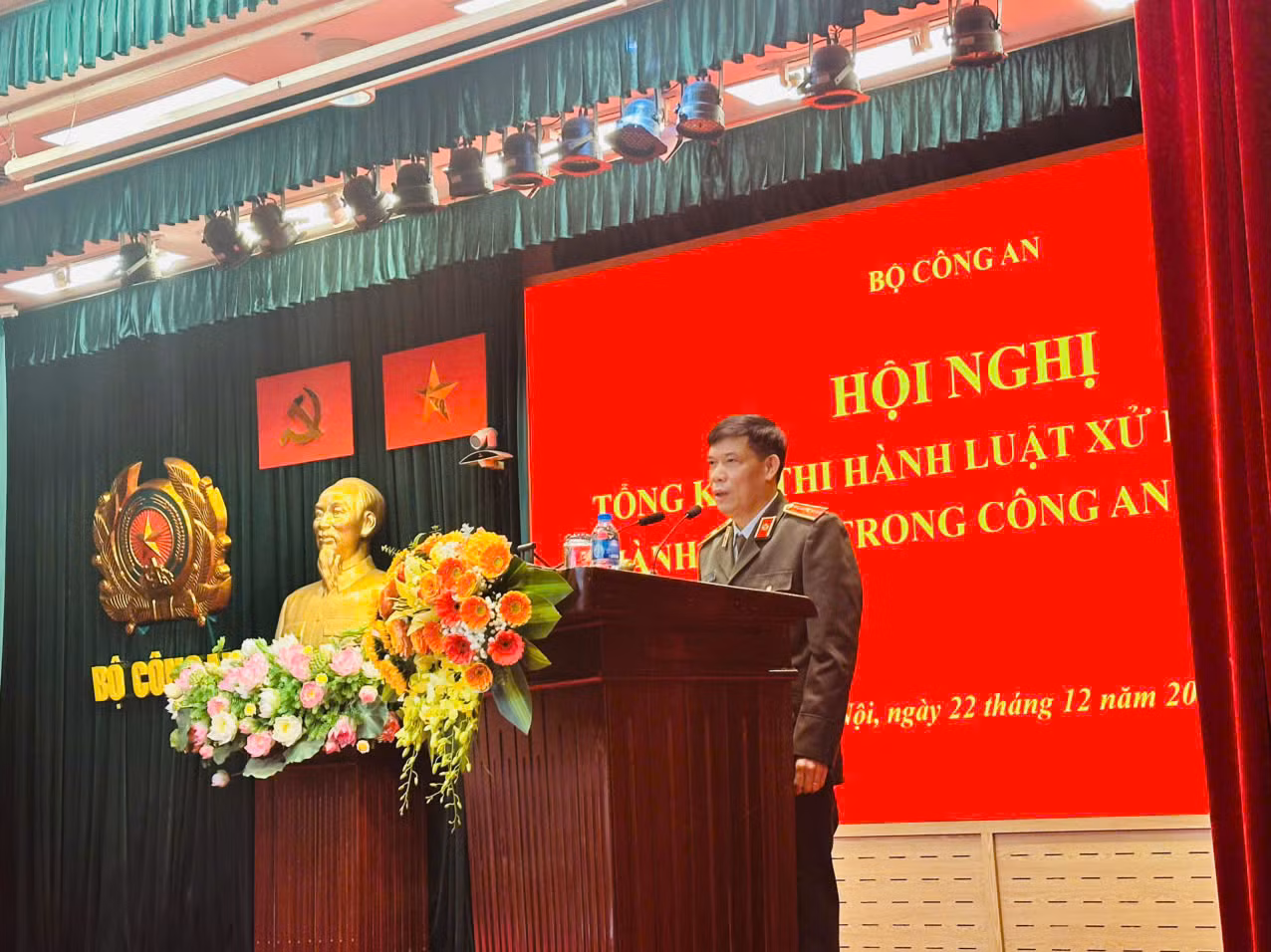 Tổng kết thi hành Luật Xử lý vi phạm hành chính trong CAND -0