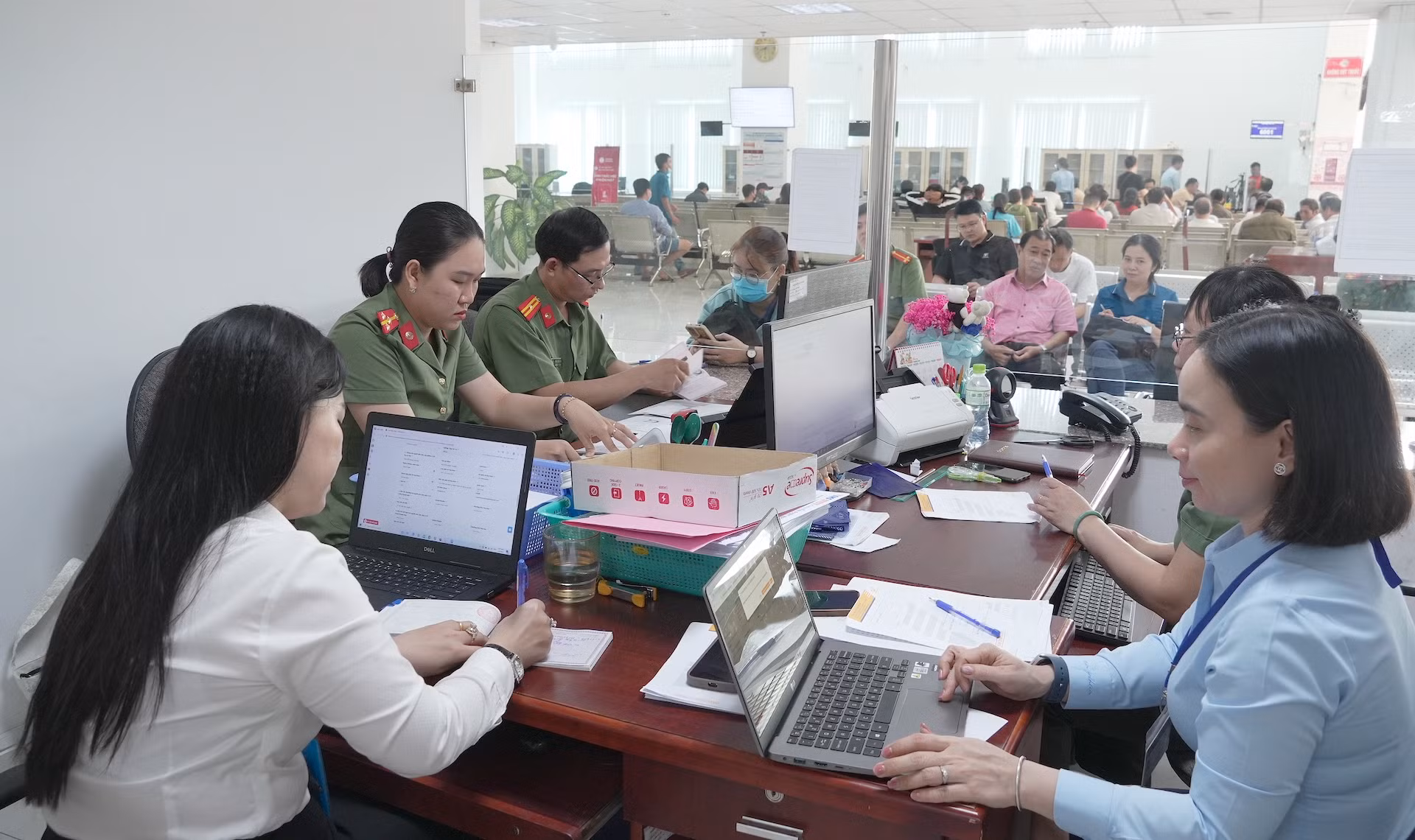 Công an Đồng Tháp kéo giảm tội phạm, nâng cao chất lượng phục vụ nhân dân -0
