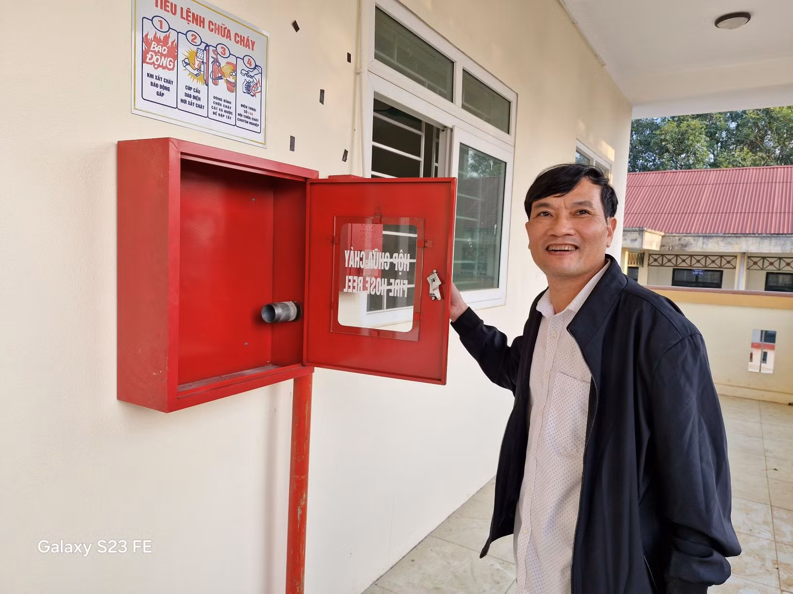 Vì sao 12 phòng học xây xong “đắp chiếu”, học sinh phải học nhờ? -0