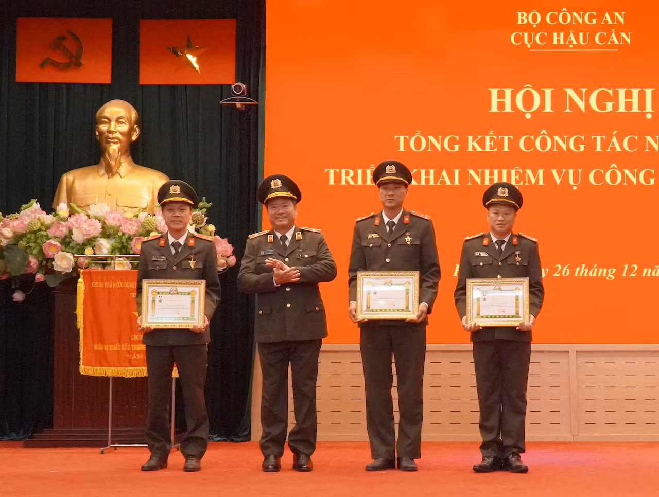 Phát huy vai trò quản lý Nhà nước trong công tác hậu cần, quản trị -1