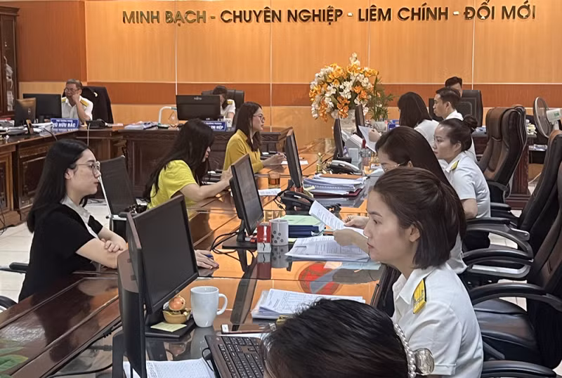 Sẽ cân nhắc ngưỡng nợ thuế tối thiểu khi áp dụng biện pháp tạm hoãn xuất cảnh -0
